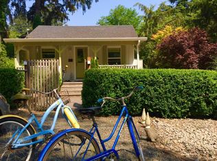 726 4th St, Gearhart, OR 97138