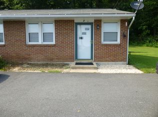 313 Hill Rd, New Holland, PA 17557