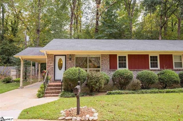 1st image of 3 Heritage Ct Unit 3B