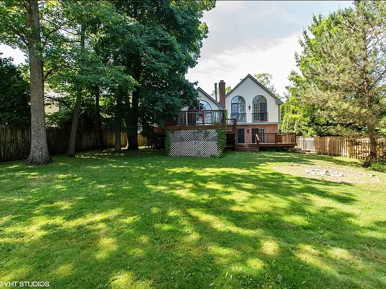 1551 Edgewood Rd — Photo 14