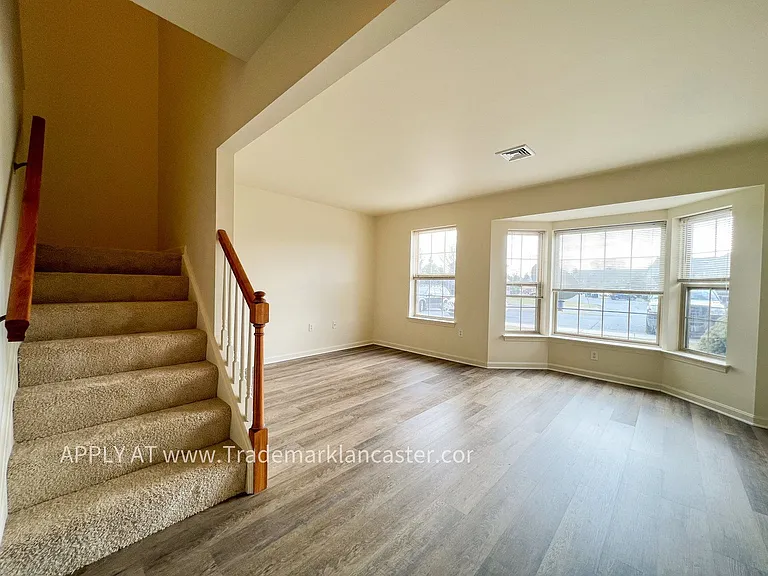 35 Covington Ct — Photo 6