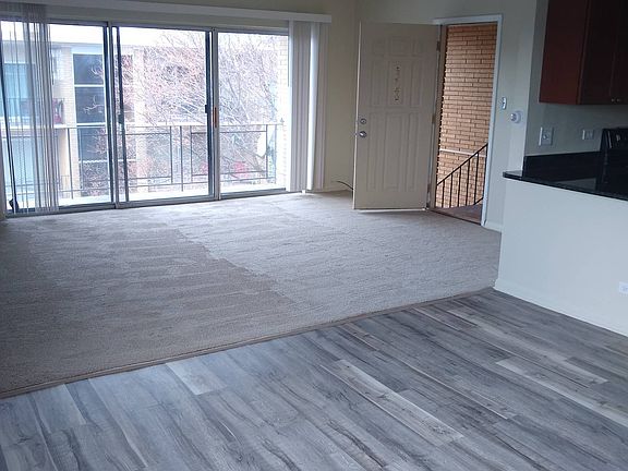 5th image of 9955-57 S Cicero Ave #308