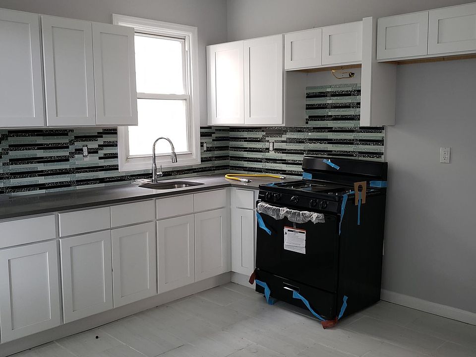 1st image of 102 S 8th St Floor 2