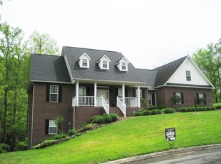 112 Blossom Ln, Clinton, TN 37716