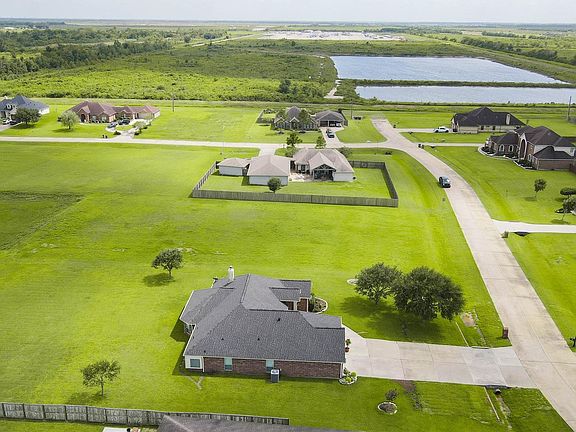 5th image of 28019 Palm Breeze Ln