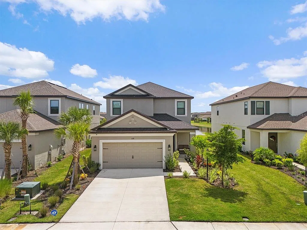 4 bed, 3.5 bath, 2931 sqft, $4,500 — Photo 1