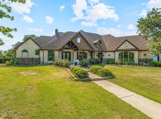 202 McCarthy Dr, Weatherford, TX 76088