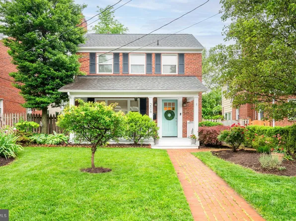 206 Uhler Ter W, Alexandria, VA 22301