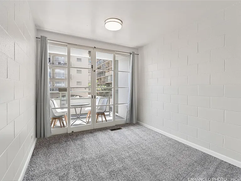 445 Kaiolu St #212 — Photo 6