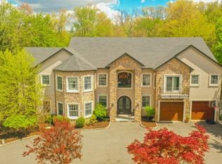 92 Eagle Rock Ave, Roseland, NJ 07068