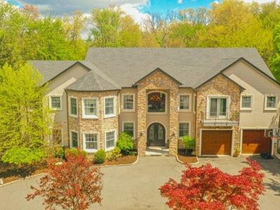 92 Eagle Rock Ave, Roseland, NJ, 07068