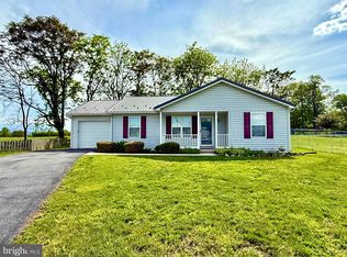 60 Expedition Ct, Martinsburg, WV 25403