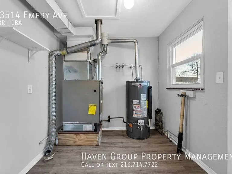 13514 Emery Ave — Photo 10