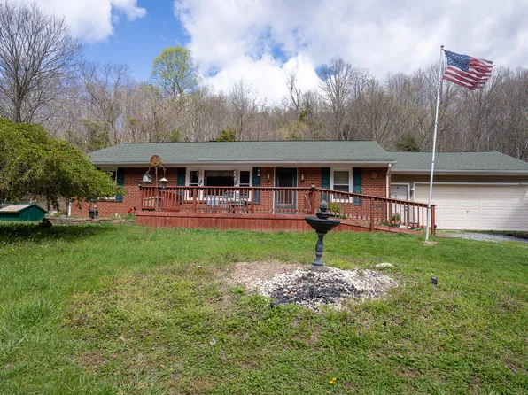 2555 Julia Simpkins Rd, Hiwassee, VA 24347