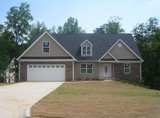565 Miles Ct, Locust Grove, GA 30248