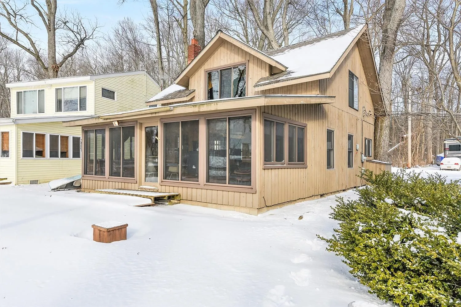 2612 Baseview Dr photo 1