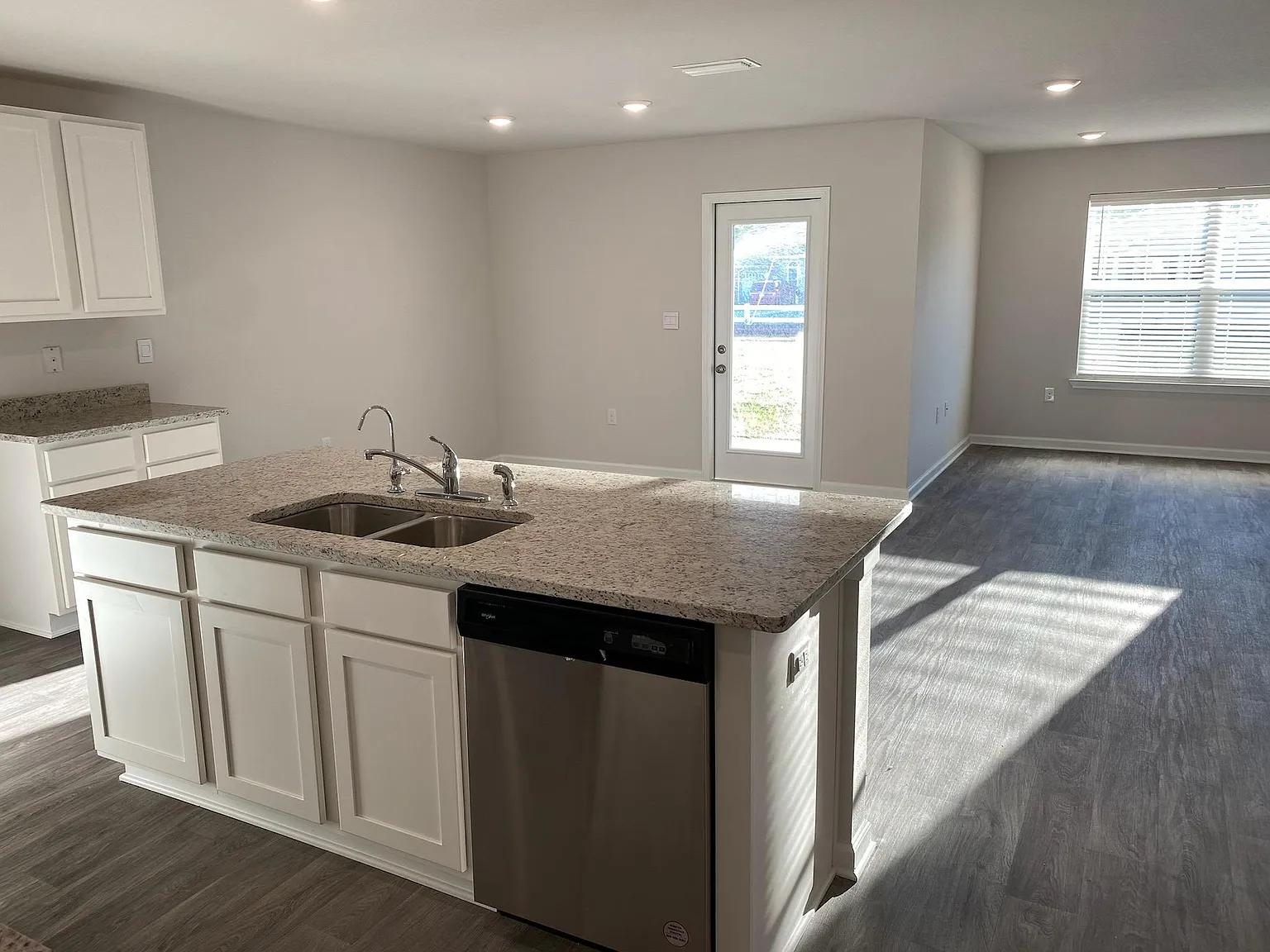 271 Ryder Ln — Photo 4