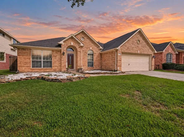 12214 Aspen Ln, Stafford, TX 77477