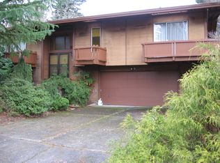 2709 SW Ridge Dr, Portland, OR 97219