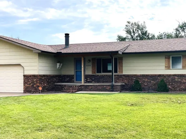 5284 Timber Creek Cir, Great Bend, KS 67530