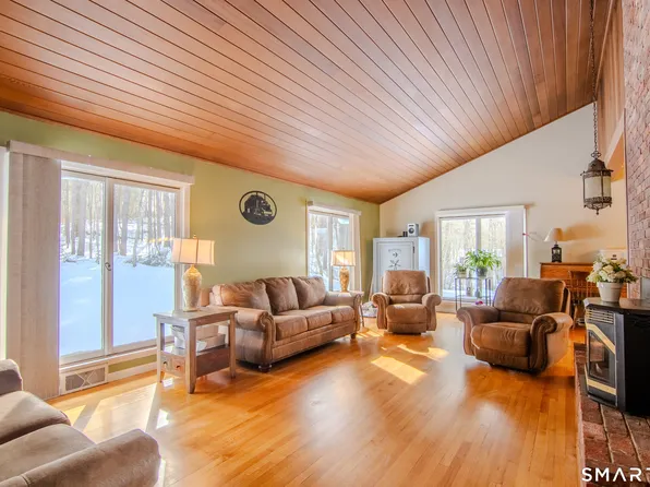 310 Roseland Park Road, Woodstock, CT 06281