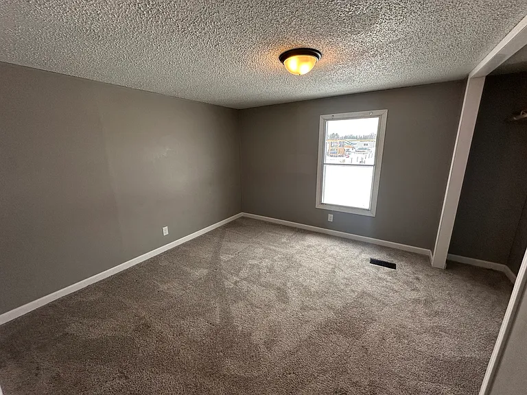 55 E Riling St #110 — Photo 8