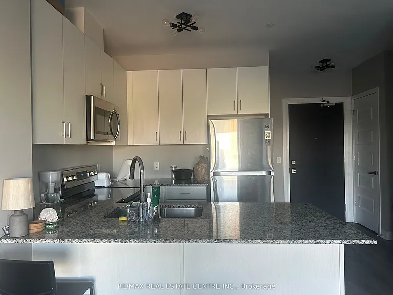 102 Grovewood Cmn #217 — Photo 13