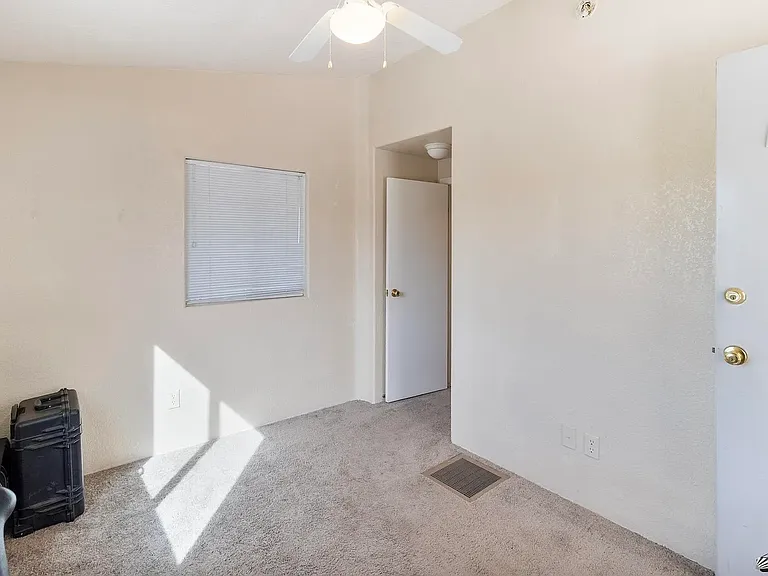 12625 E 46th St — Photo 28