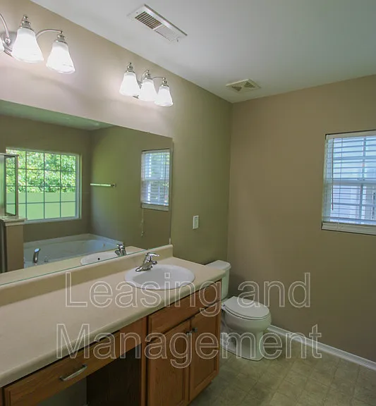 8811 Kellum Dr — Photo 23