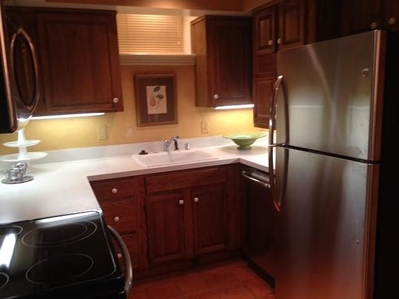 2nd image of 412 Prince St #1