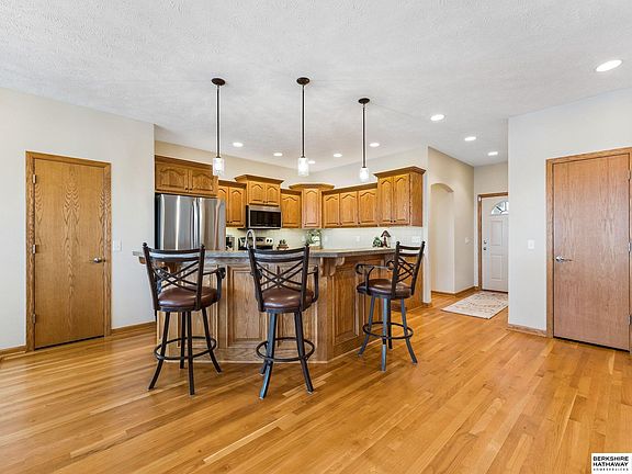 5th image of 4304 N 176th Ave