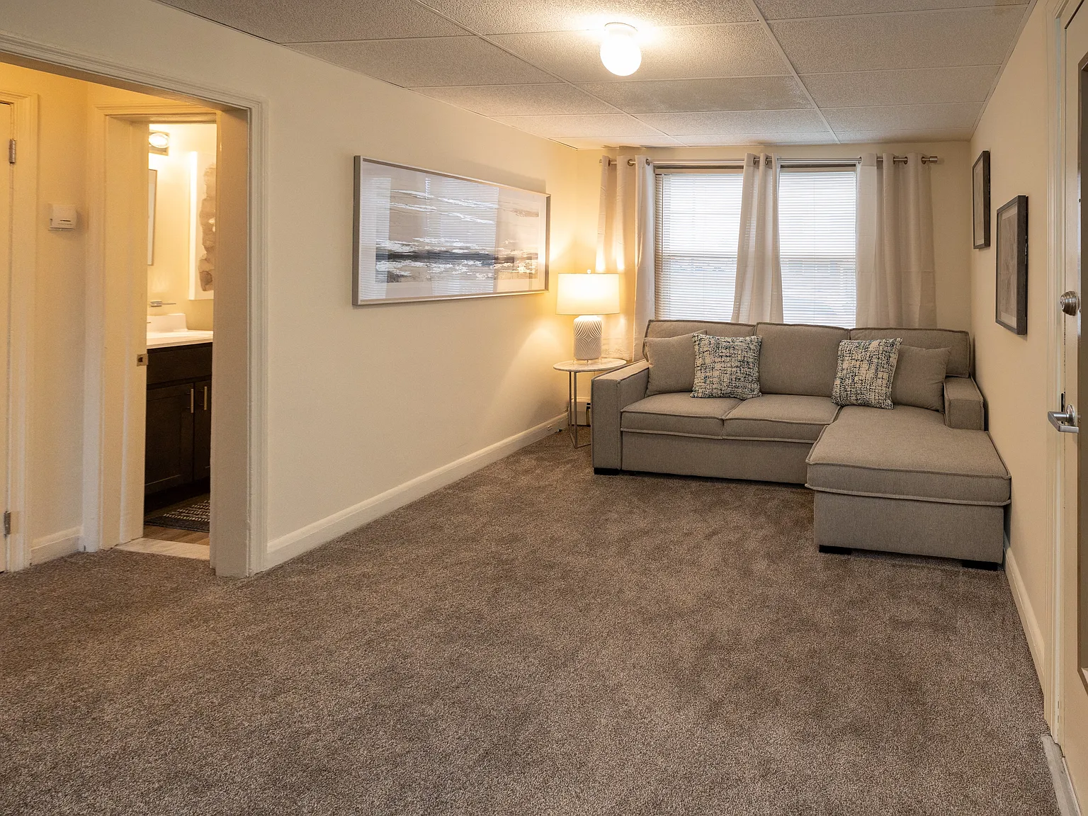 Loch Bend Apartments — Photo 2