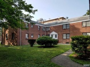 433 Broad Ave, Palisades Park, NJ 07650