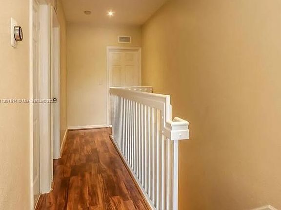 3rd image of 4413 Woodland Cir