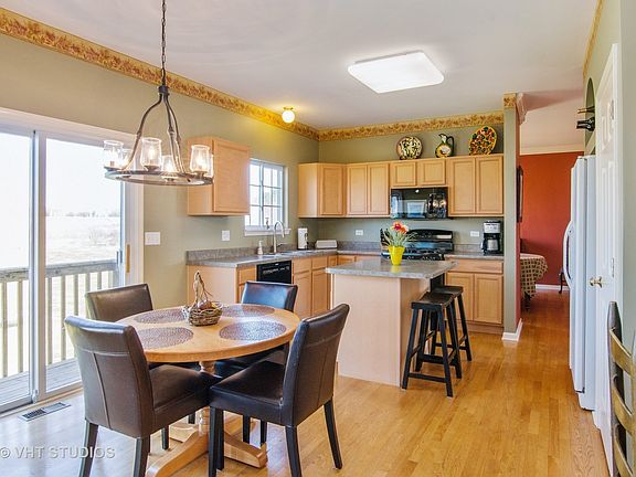 5th image of 2012 Greenview Dr