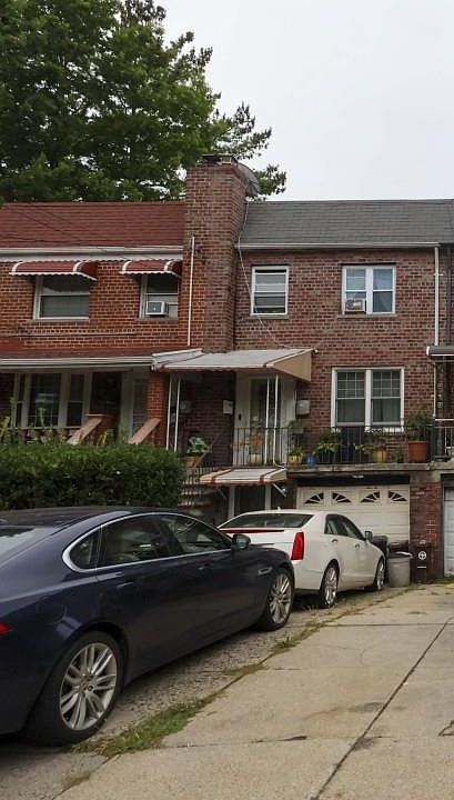 1st image of 2713 Eastchester Road
