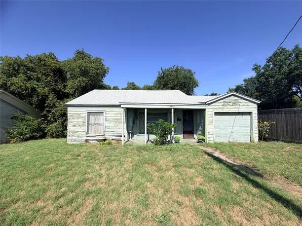806 S Brazos St, Weatherford, TX 76086