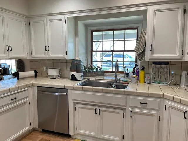8745 S Fowler Ave — Photo 4
