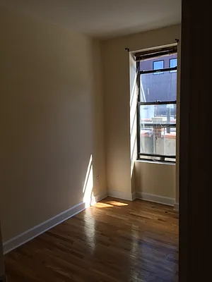 Rented by AJ Clarke | media 22