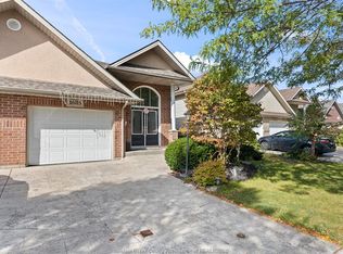 1685 Chateau Ave, Windsor, ON N8P 1M4