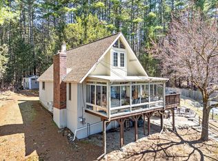 105 Shoreline Dr, Ware, MA 01082