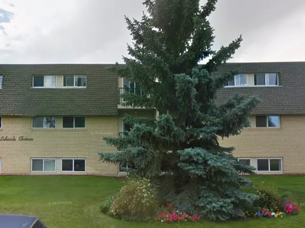 Lakeside Chateau Apartments