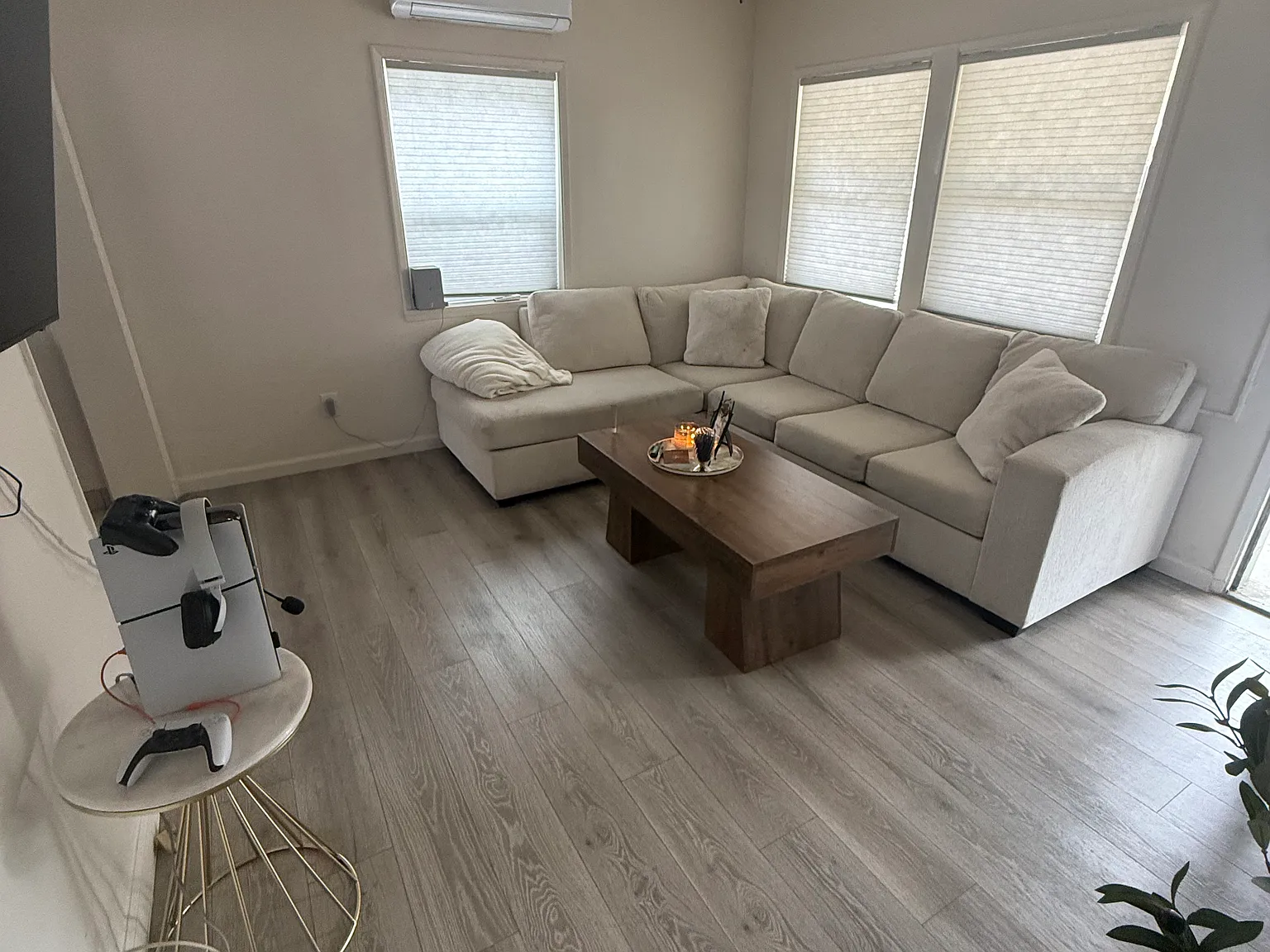 1 bed, 650 sqft, $1,975 — Photo 2