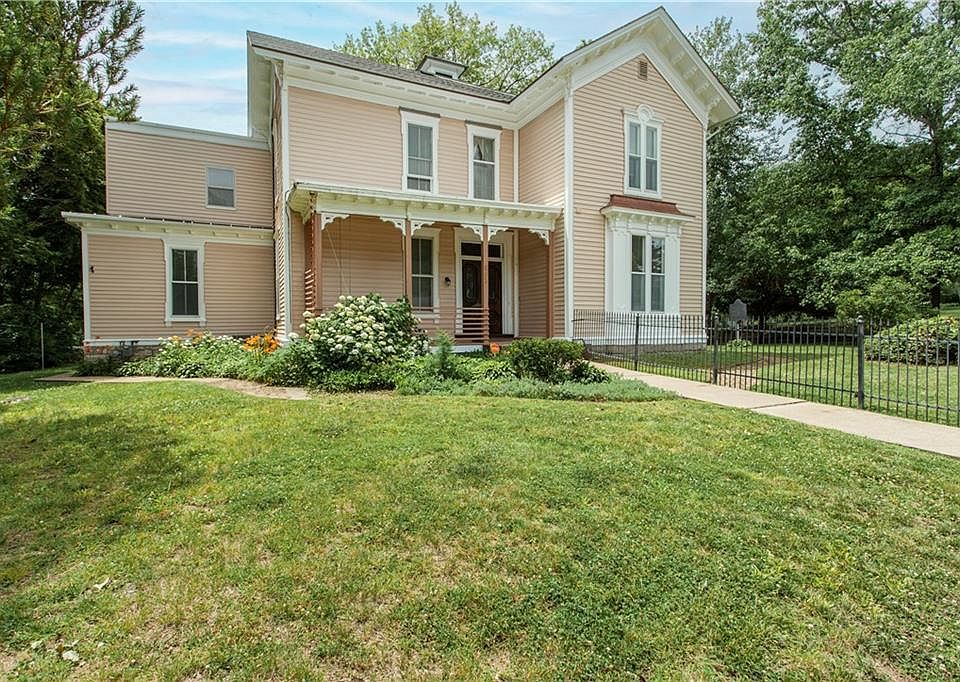 1203 5th Ave, Leavenworth, KS 66048 Zillow