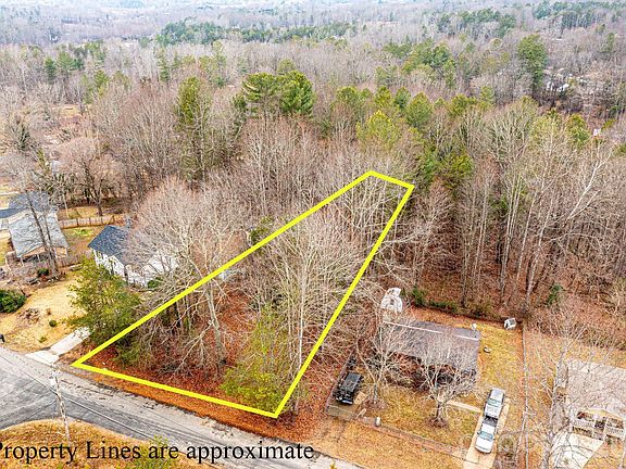 2nd image of Staircase Rd