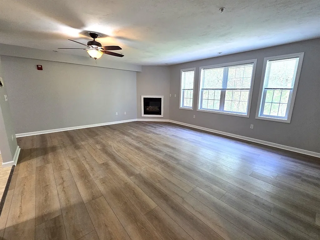 Building Photo - 70 Oak Street Ext #3D