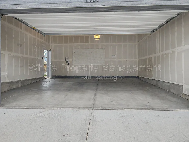 9985 E 59th Ave — Photo 31