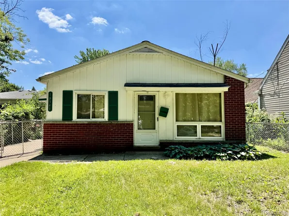 18341 Colgate St, Dearborn Heights, MI 48125