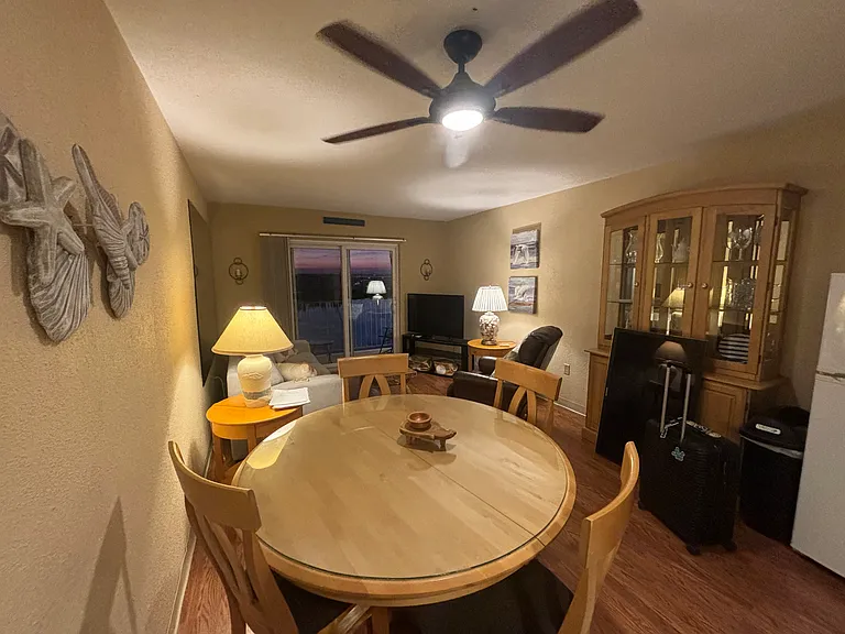 9511 Sunset Dr #401 — Photo 5