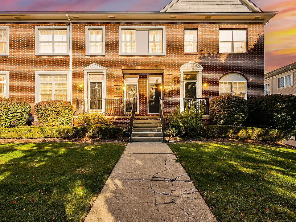 14520 Vauxhall Dr